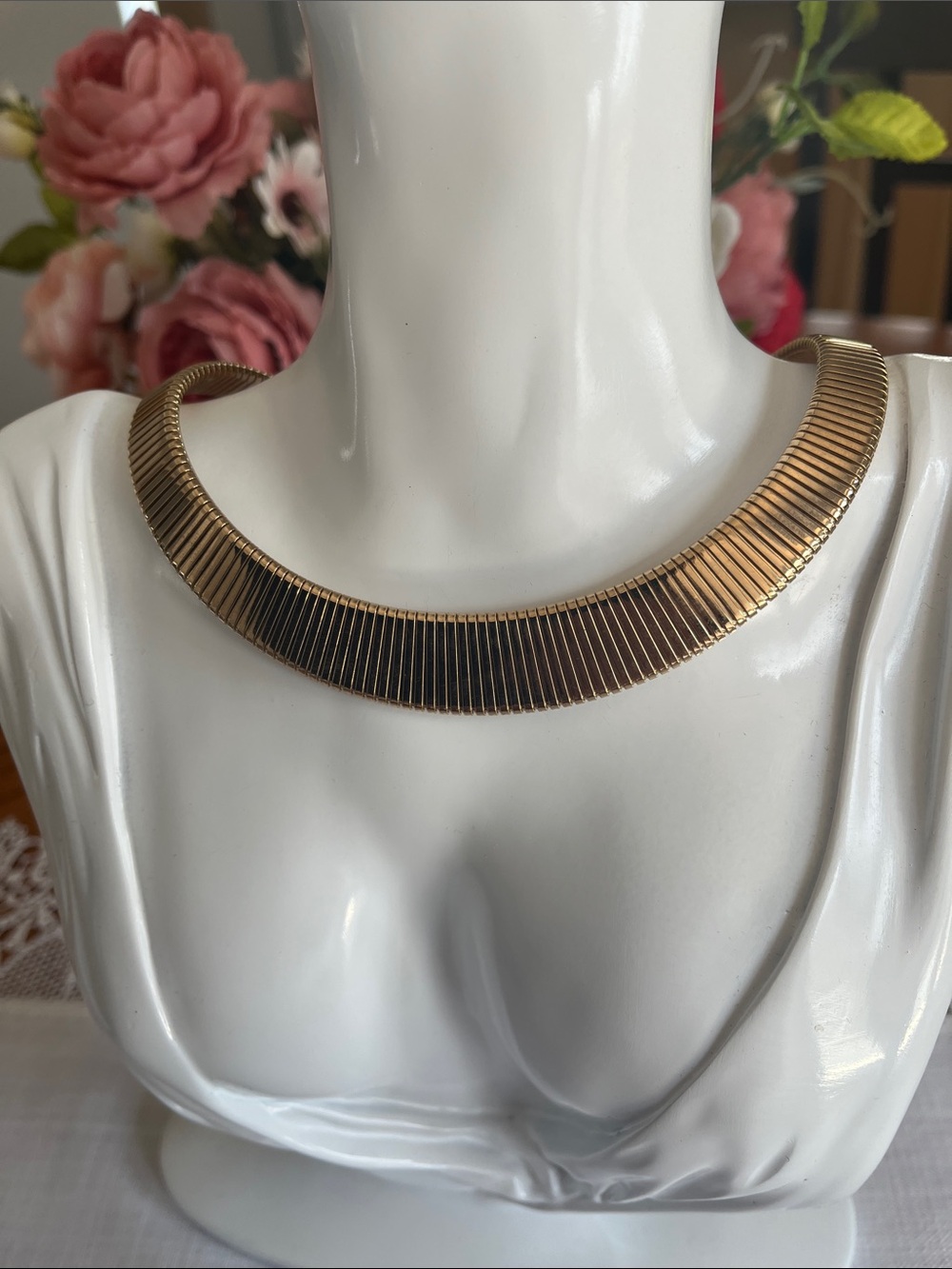 Vintage CORO Pegasus Gold Tone Omega Choker Necklace - Signed